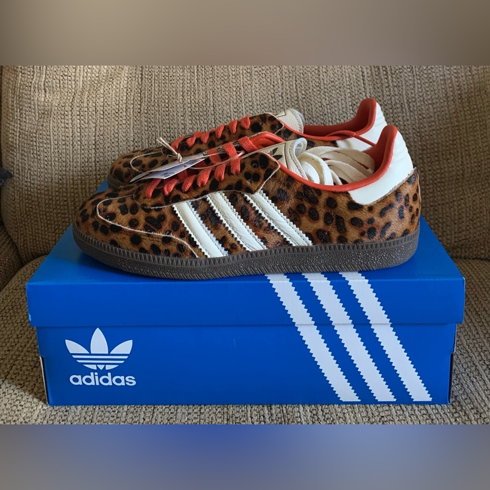 NEW Adidas Samba OG Preloved Red Leopard - Women's Size 6 - Shoes Sneakers